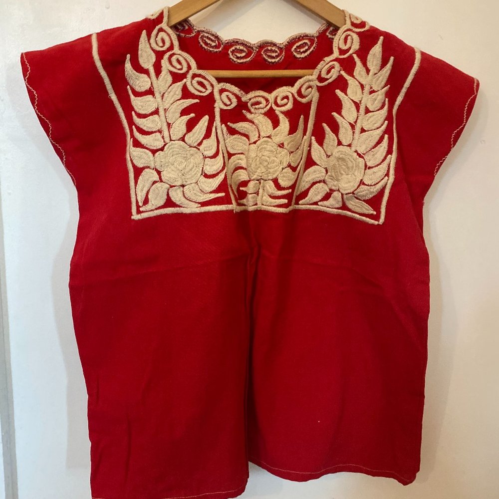 Cute Vintage Embroidered Flower Shirt XS